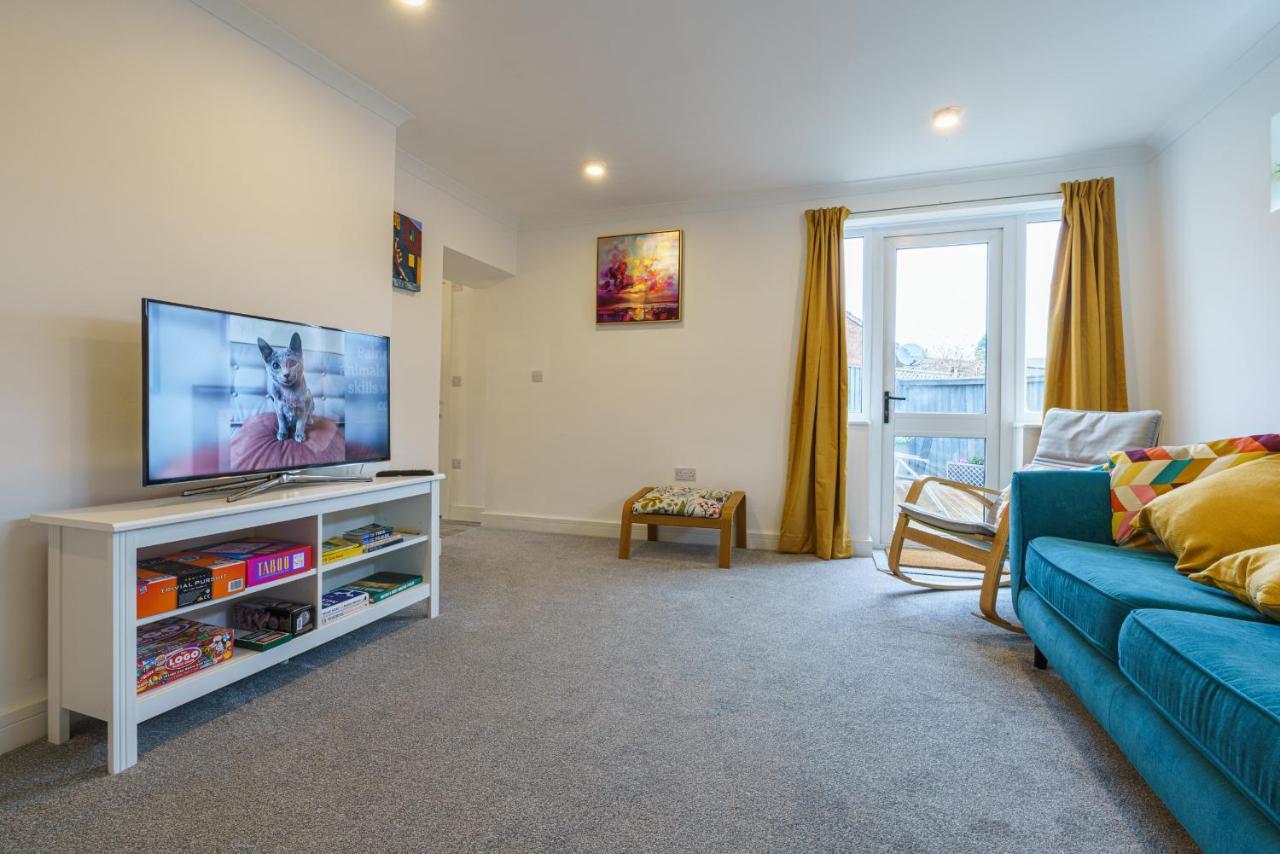 شقة Private Deck With Newly Refurbished Flat Attached! سيرنسيستر المظهر الخارجي الصورة